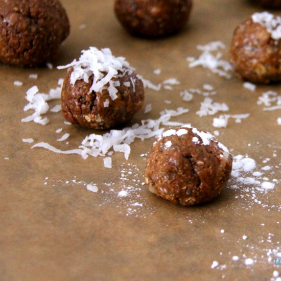 Almond Coconut Protein Bites