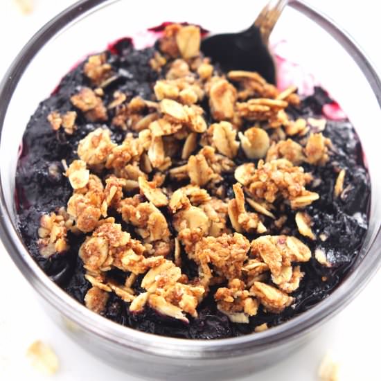 Clean Blueberry Breakfast Crumbles