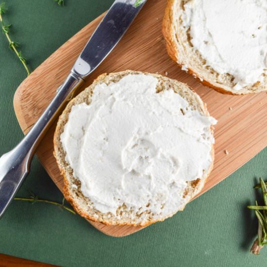 Simple Cashew Cream Cheese