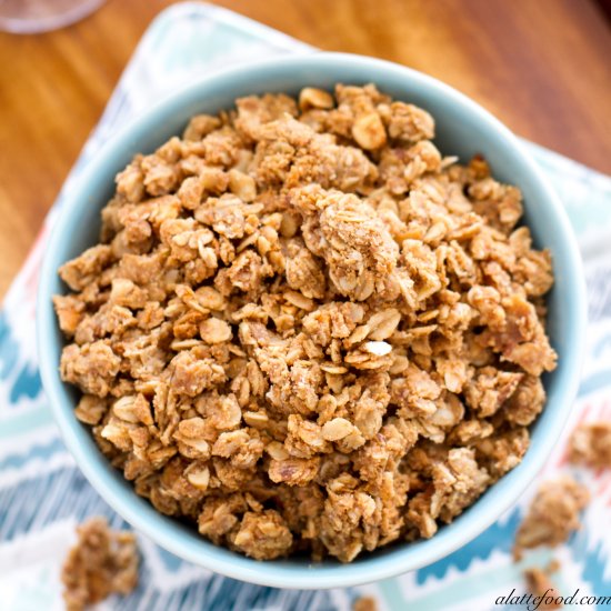 Easy Crunchy Peanut Butter Granola