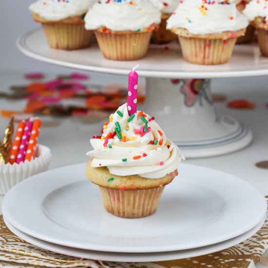 Mini Funfetti Cupcakes