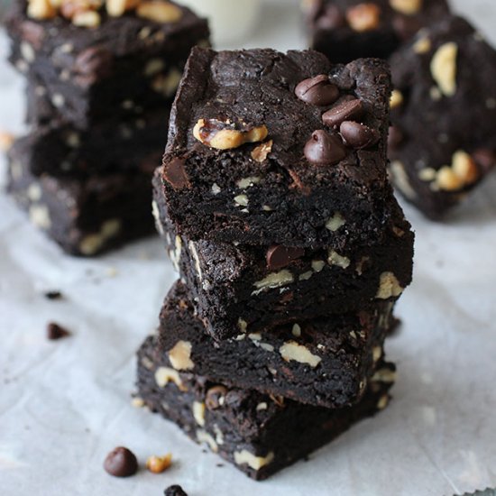 Chunky Walnut Brownies