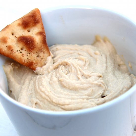 Simple Hummus