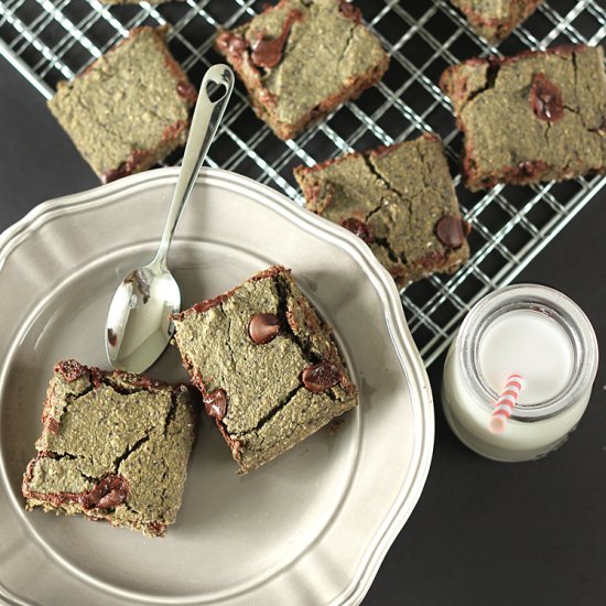 Vegan Spinach and Raspberry Brownie