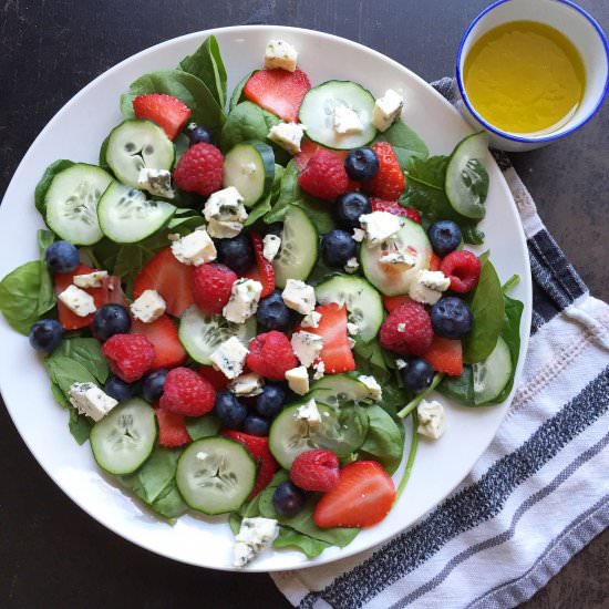 Mixed Berry and Spinach Salad