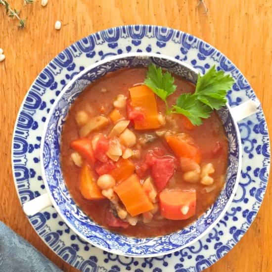 Slow Cooker Barley & Bean Soup