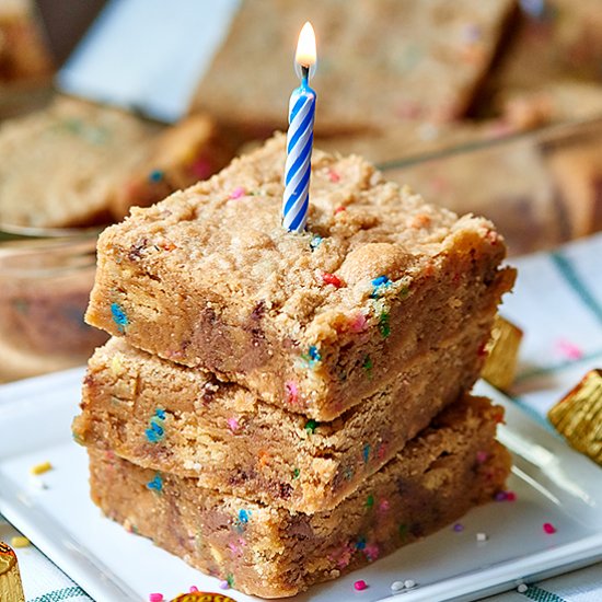 Golden Oreo Peanut Butter Blondies