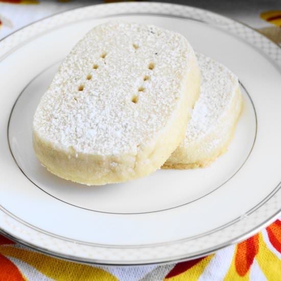 Lemon Lavender Shortbread Cookies