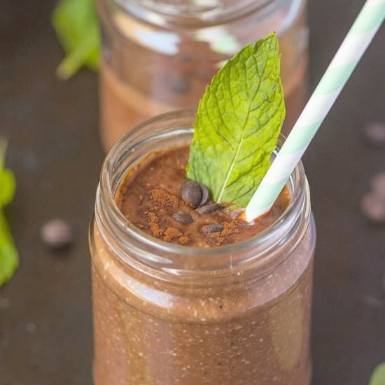 Healthy Peppermint Patty Smoothie