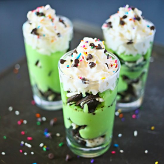 Leprechaun Dessert Shooters