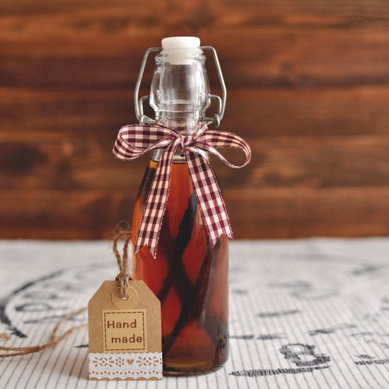 Homemade Vanilla Extract