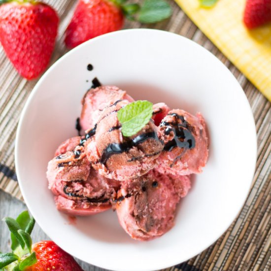 Skinny Strawberry Balsamic IceCream