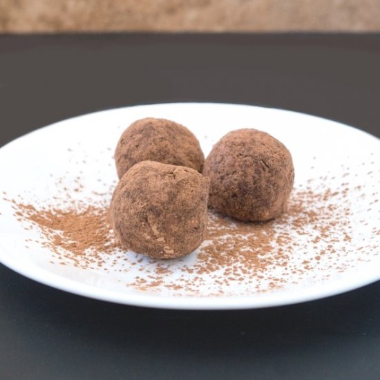 No-Bake Chocolate Power Truffles