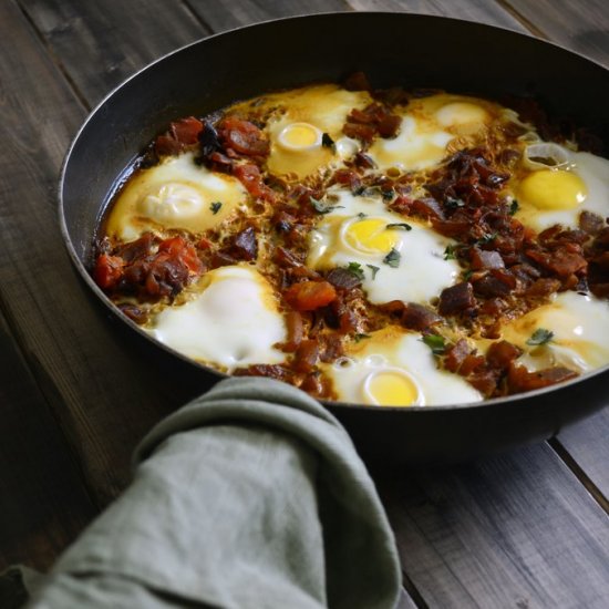 Eggs in Caramelized Onions & Tomato