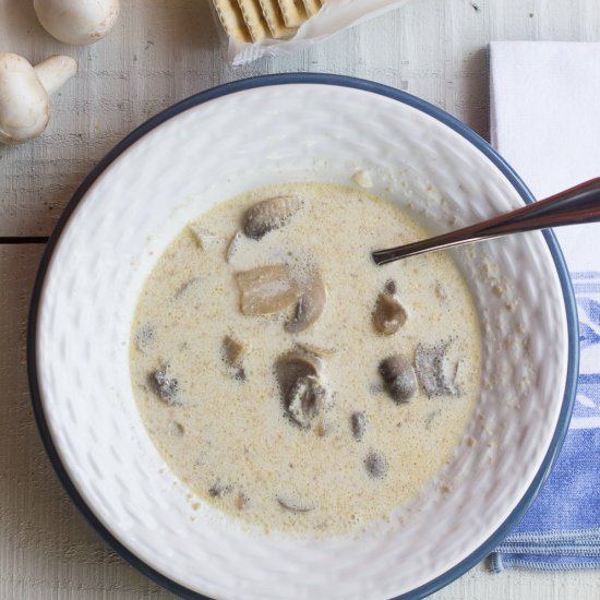 Slow Cooker Cream of Mushroom Soup