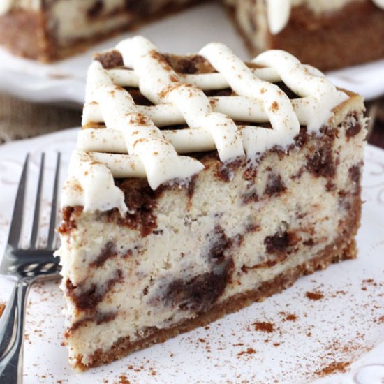 Cinnamon Roll Cheesecake