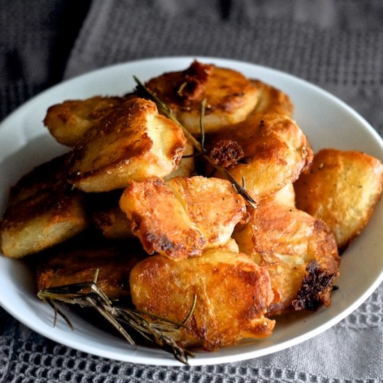 Crispy English Roasted Potatoes