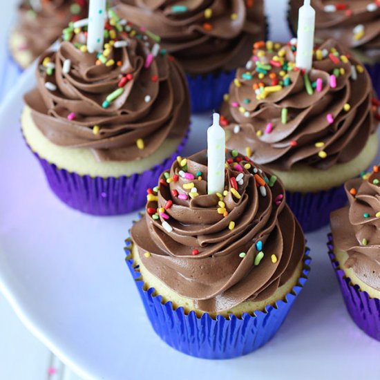 Nutella Frosted Vanilla Cupcakes