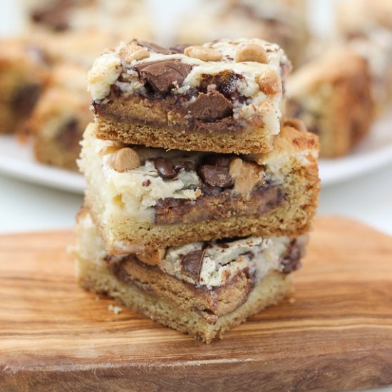 Peanut Butter Cup Cheesecake Bars