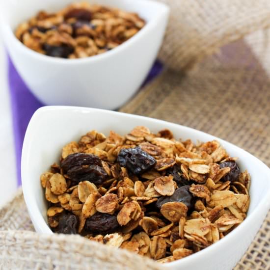 Oatmeal Raisin Cookie Granola