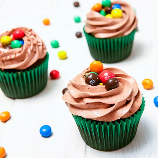 M&M’s Crispy Chocolate Cupcakes