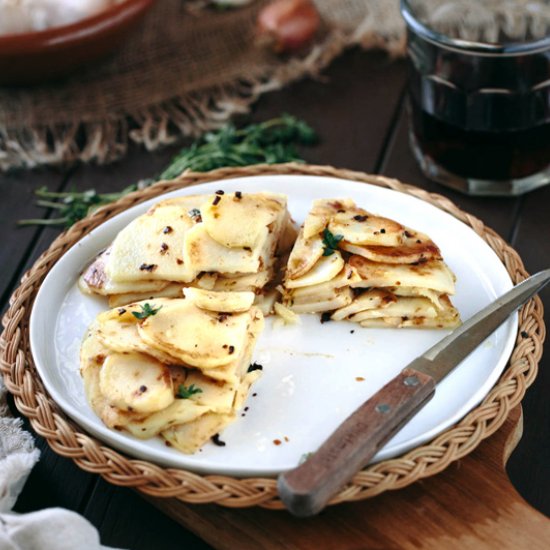 Crispy Potato Cake w/ Garlic & Thyme