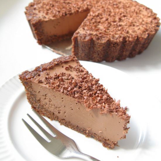 Raw Vegan Chocolate Cheesecake