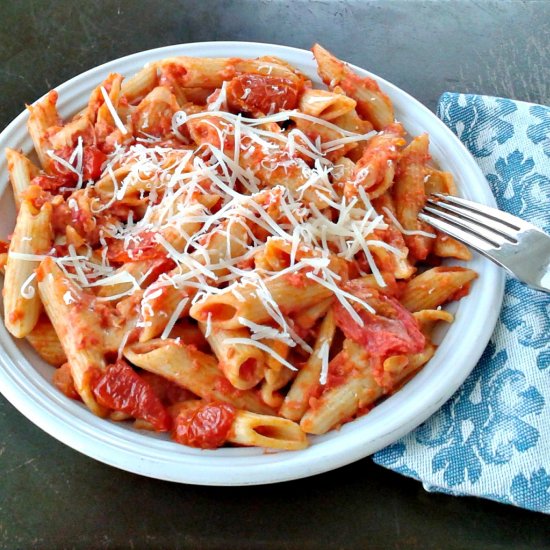 Cheesy Pasta with Tomato Cream Sauce