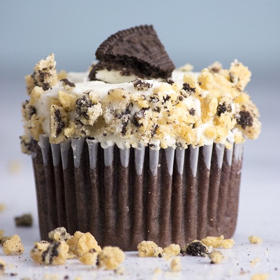 Chocolate Cupcakes with Oreo Brittle