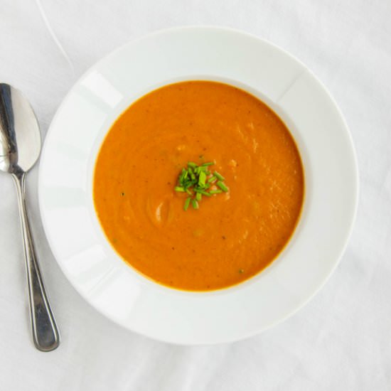 Roasted Carrot and Garlic Soup