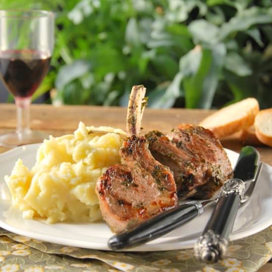 Lamb chops marinated with honey