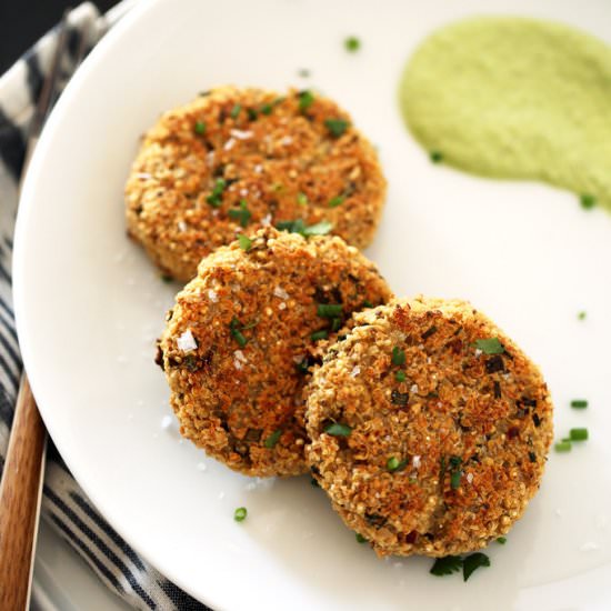 Crispy Quinoa-Cauliflower Cakes