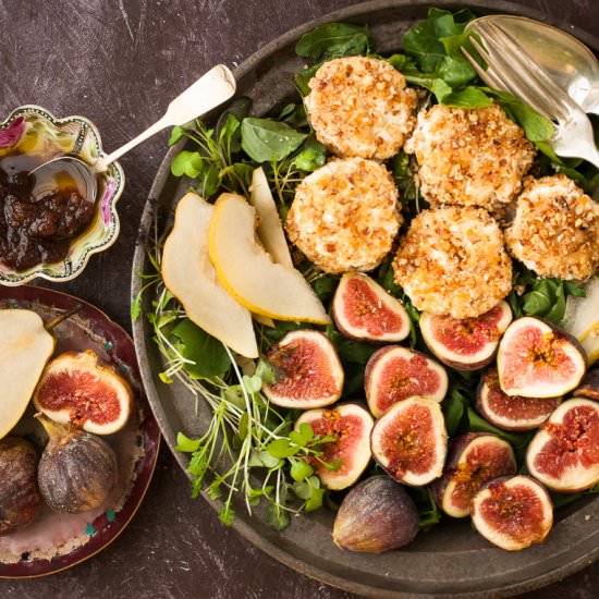 Fig, Pear, Arugula, and Goat Cheese