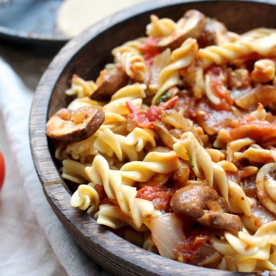 Savory Tomato and Mushroom Pasta