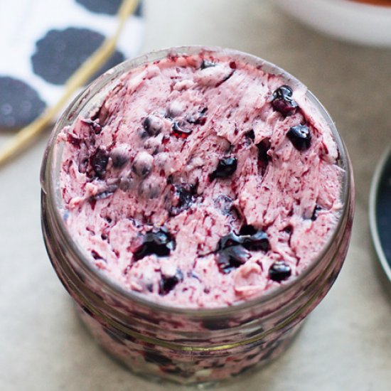 Homemade Blackberry Honey Butter