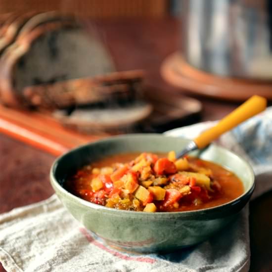 Roasted Tomato & Vegetable Soup