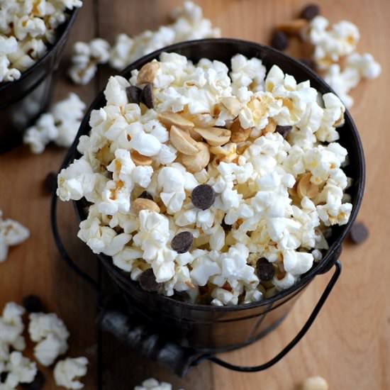 Chocolate peanut popcorn