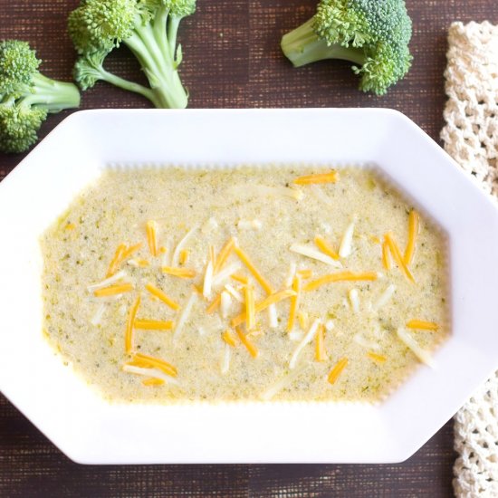 Slow Cooker Broccoli Cheese Soup