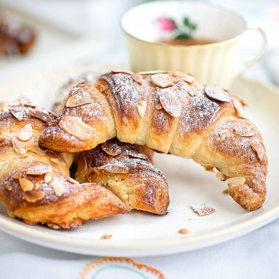 Quick Method Almond Croissants