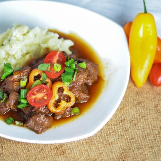 Caribbean Beef Stew (Karni Stoba)