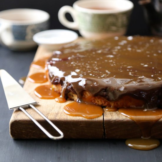 Banana Cake with Chocolate Frosting