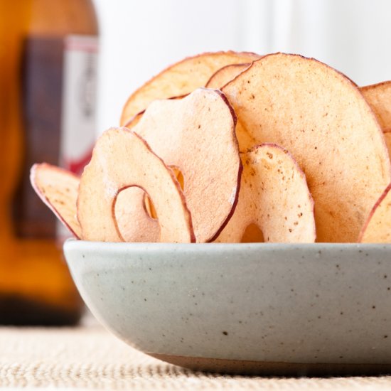 Cumin scented baked apple chips