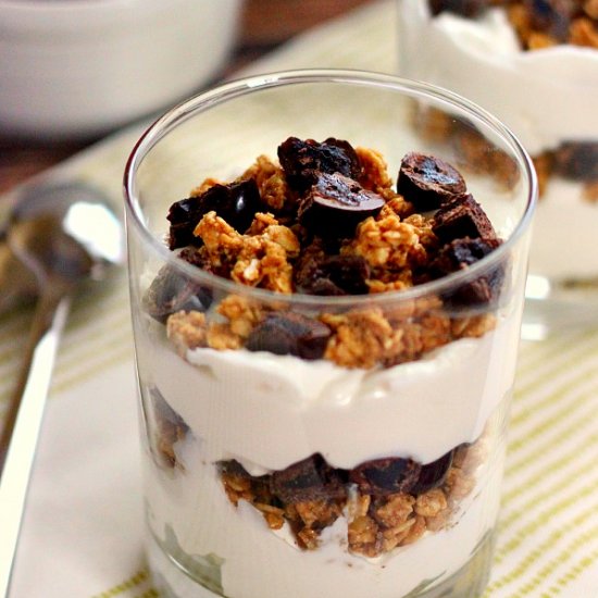 Cherry Vanilla Yogurt Parfait