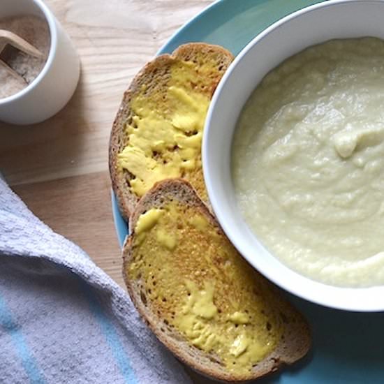 Cauliflower, Brie and Leek Soup