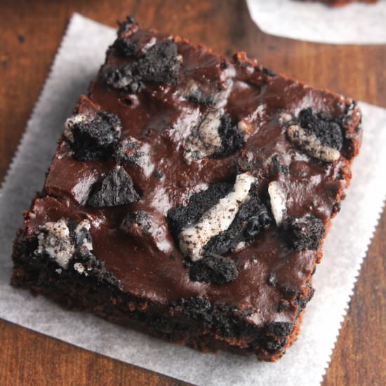 Skinny Cookies ‘n Cream Brownies