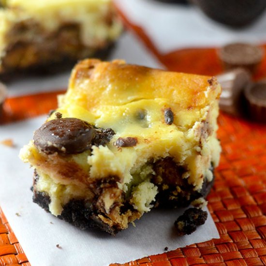 Mini Reese’s Oreo Cheesecake Bars