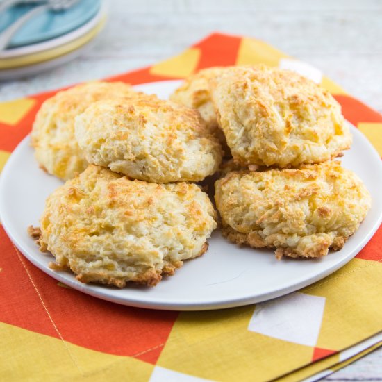 Garlic Cheddar Buttermilk Biscuits