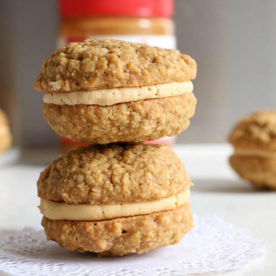 Biscoff Oatmeal Cookie Sandwiches