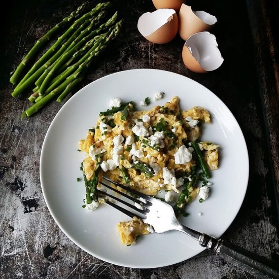 Scrambled Eggs with Asparagus