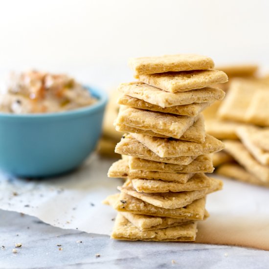 Garlic Hummus Crackers